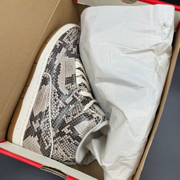 Nike Air Python Premium 'Brown Snake Gum' - Picture 2 of 12